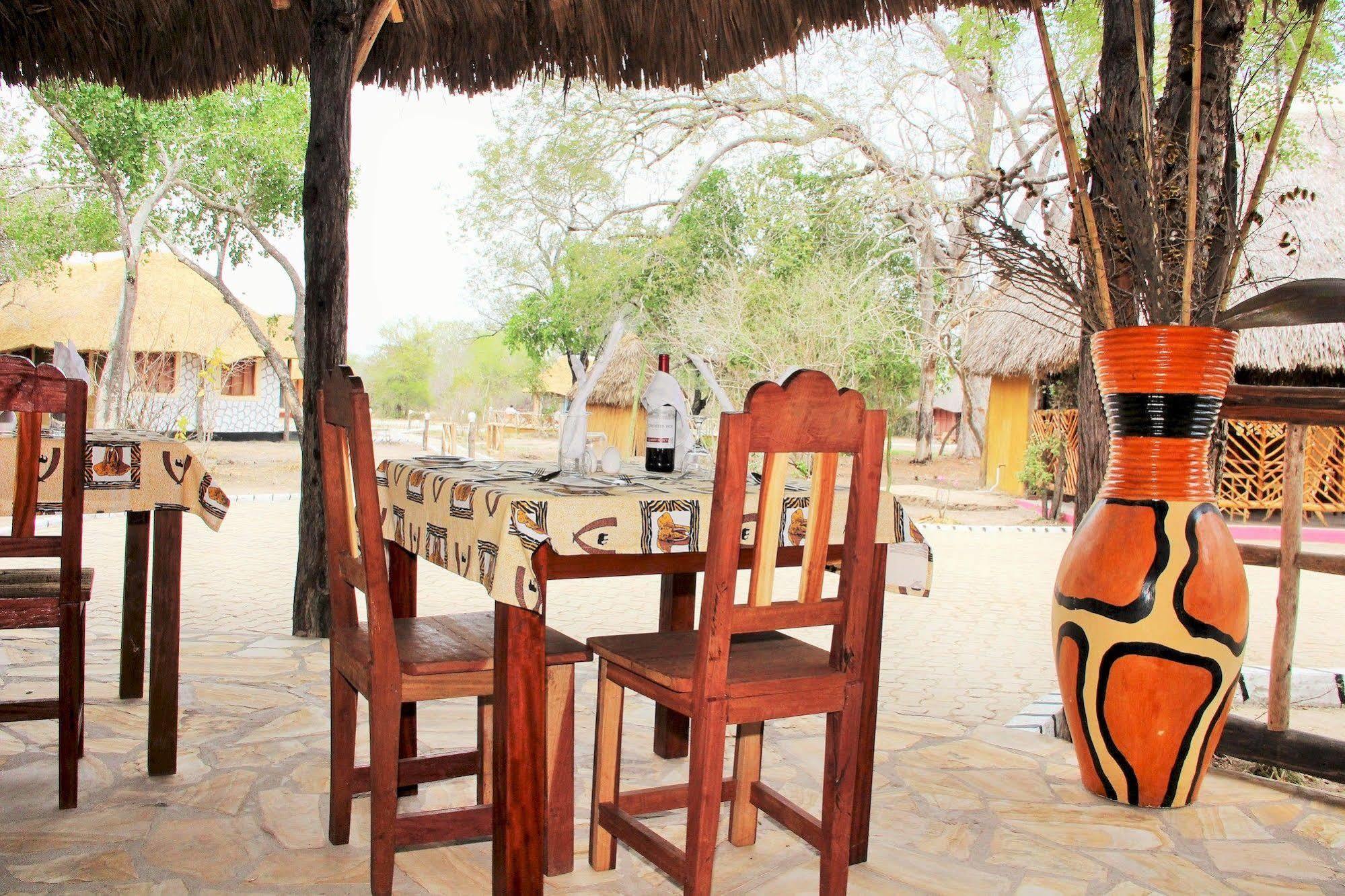 Africa Safari Camp Hotel Mloka Ngoại thất bức ảnh